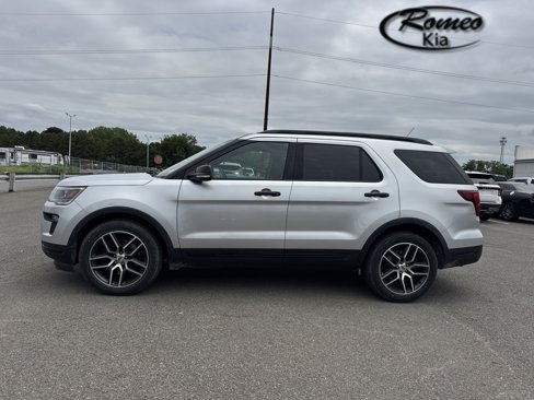 Used 2018 Ford Explorer Sport w/ Equipment Group 401A image 8
