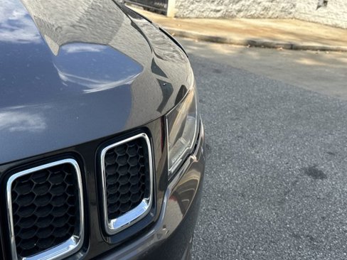 Used 2018 Jeep Compass Latitude w/ Cold Weather Group image 14