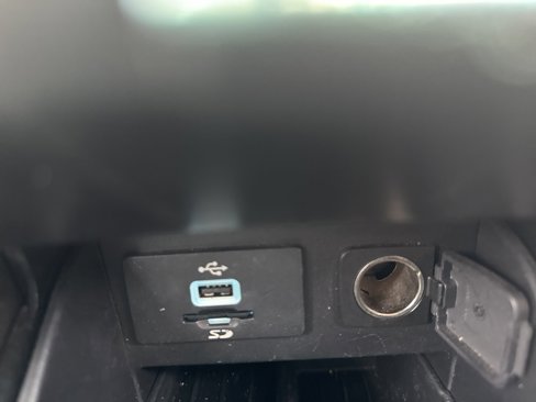 Used 2016 Ford Explorer Limited image 25