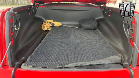 Used 2005 Chevrolet SSR image 13