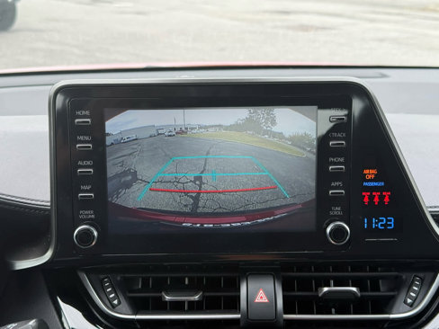 Used 2019 Toyota C-HR LE image 17