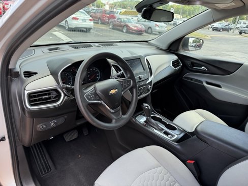 Used 2021 Chevrolet Equinox LS w/ LS Convenience Package image 12