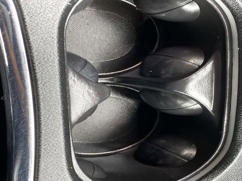 Used 2019 Dodge Grand Caravan GT image 28