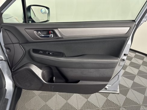 Used 2016 Subaru Outback 2.5i Premium image 38