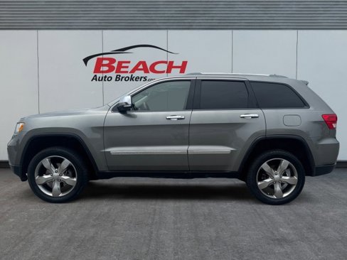 Used 2012 Jeep Grand Cherokee Overland image 3