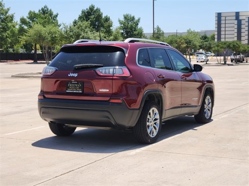 Used 2019 Jeep Cherokee Latitude Plus w/ Comfort/Convenience Group image 5