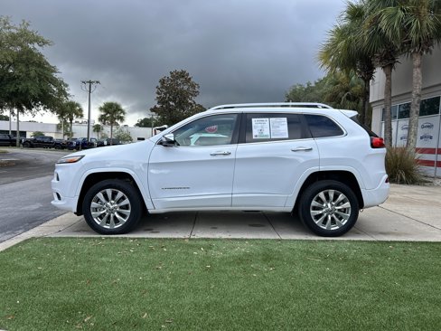 Used 2016 Jeep Cherokee Overland image 4