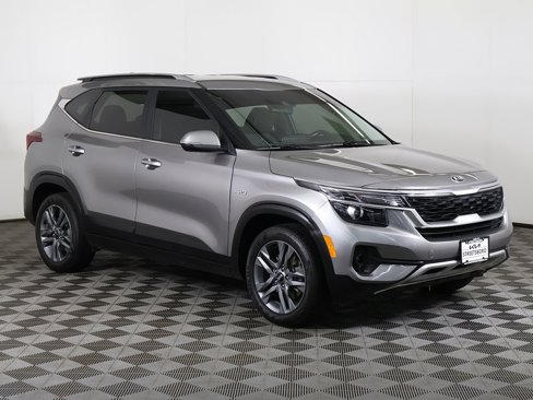 Used 2021 Kia Seltos S image 2