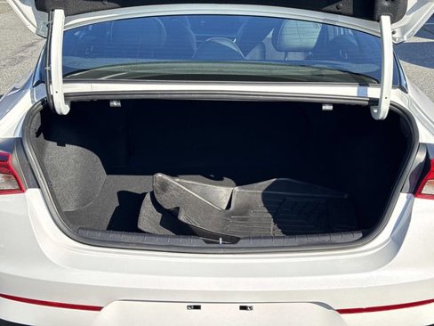 Used 2023 Kia K5 GT-Line image 13