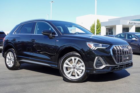 Used 2025 Audi Q3 2.0T Premium Plus w/ Premium Plus Package image 3