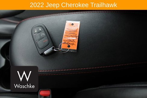 Used 2022 Jeep Cherokee Trailhawk w/ Sun, Sound & Nav Group image 33