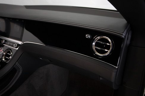 Used 2020 Bentley Continental GT V8 image 44
