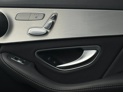 Used 2019 Mercedes-Benz C 300 Sedan w/ AMG Line image 23
