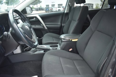 Used 2017 Toyota RAV4 XLE image 14
