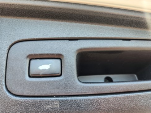 Used 2016 Honda CR-V Touring image 11