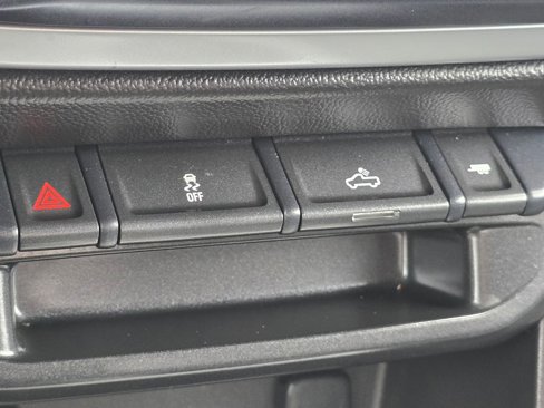 Used 2016 Chevrolet Colorado LT w/ Midnight Edition image 28