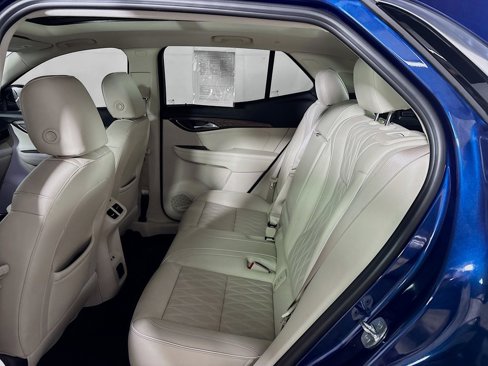Used 2022 Buick Envision Avenir w/ Technology Package II image 21