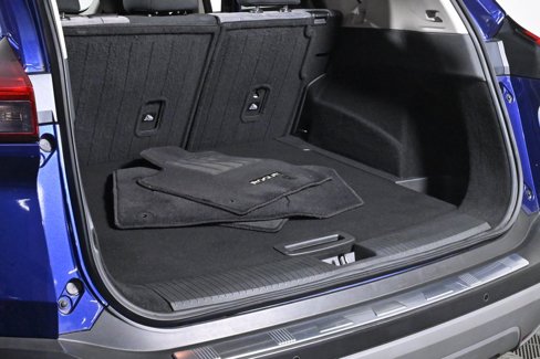 Certified 2023 Nissan Rogue SV image 31
