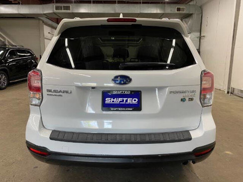 Used 2017 Subaru Forester 2.5i Premium image 4
