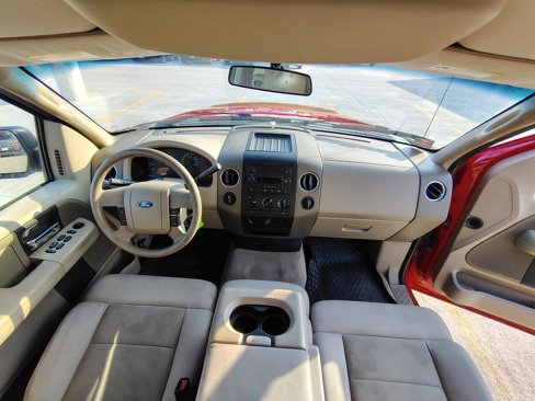 Used 2004 Ford F150 XLT image 2
