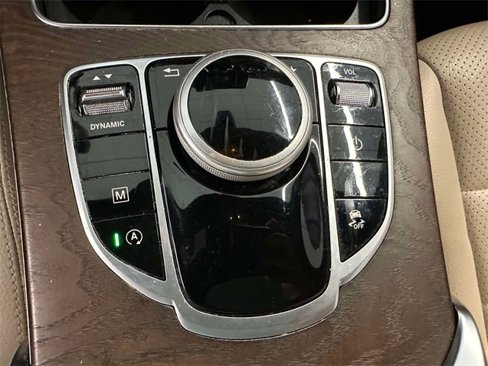 Used 2018 Mercedes-Benz GLC 300 4MATIC image 25