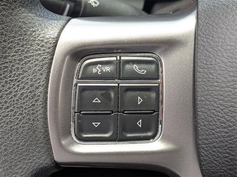Used 2022 RAM 1500 Classic SLT image 20