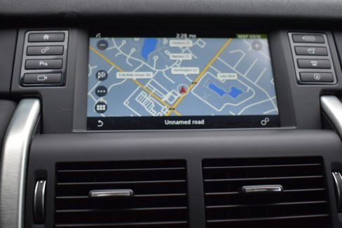 Used 2017 Land Rover Discovery Sport HSE image 17