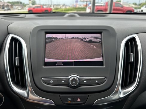 Used 2022 Chevrolet Equinox LT image 23