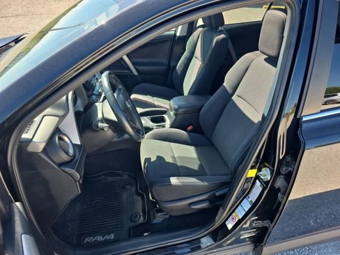 Used 2018 Toyota RAV4 XLE w/ Plus Extra Value Package image 9