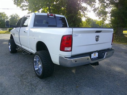 Used 2018 RAM 2500 SLT image 3