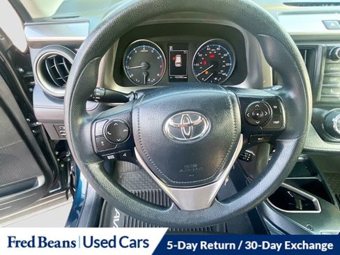 Used 2017 Toyota RAV4 LE image 12