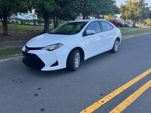 Used 2017 Toyota Corolla L image 18