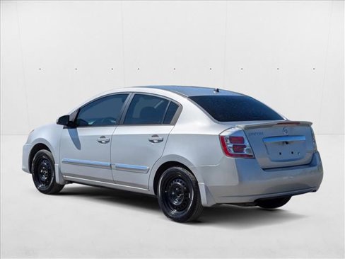 Used 2012 Nissan Sentra 2.0 S image 8