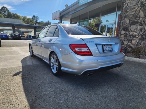 Used 2014 Mercedes-Benz C 250 Sedan image 6