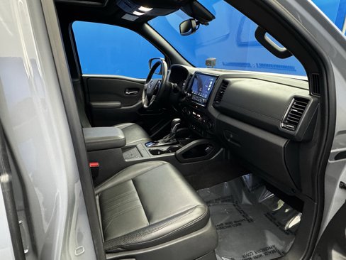 Used 2022 Nissan Frontier PRO-4X w/ Pro-4X Premium Package image 25