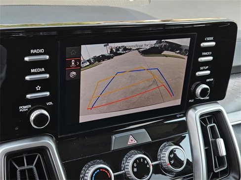 Used 2022 Kia Sorento LX image 21