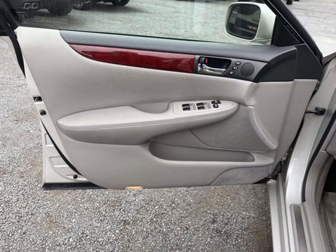Used 2002 Lexus ES 330 image 11