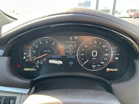 Used 2013 Cadillac XTS Premium image 23