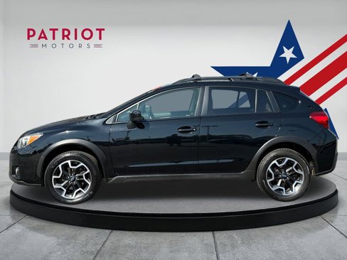 Used 2017 Subaru Crosstrek 2.0i Premium image 2