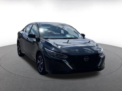 Used 2024 Nissan Sentra SV image 3
