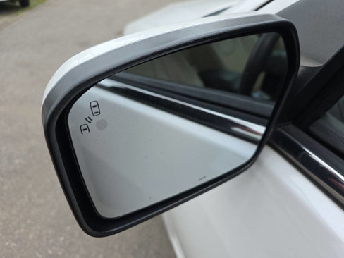 Used 2012 Ford Fusion SEL image 40