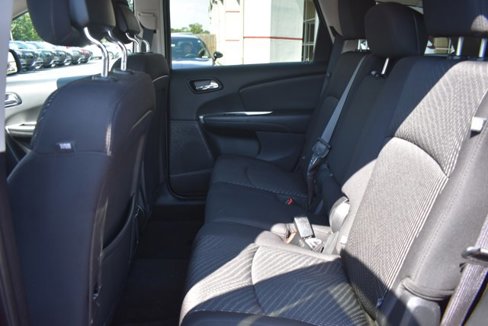 Used 2014 Dodge Journey SE w/ Flexible Seating Group image 14