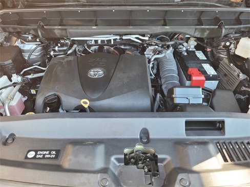 Used 2021 Toyota Highlander L image 34