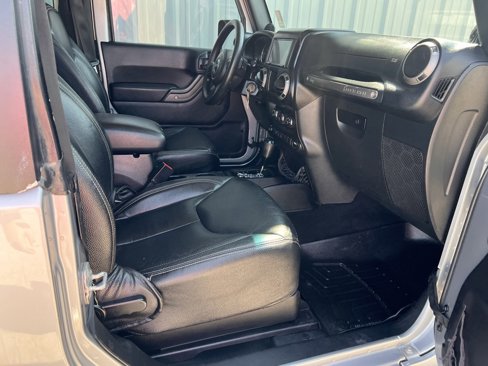 Used 2014 Jeep Wrangler Sport image 25