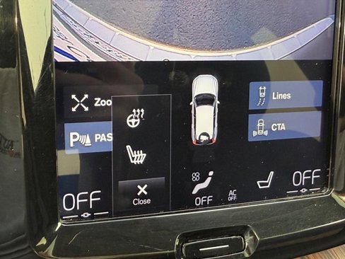 Used 2019 Volvo XC60 T5 Momentum w/ Multimedia Package image 23