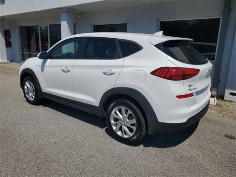 Used 2021 Hyundai Tucson SE image 2