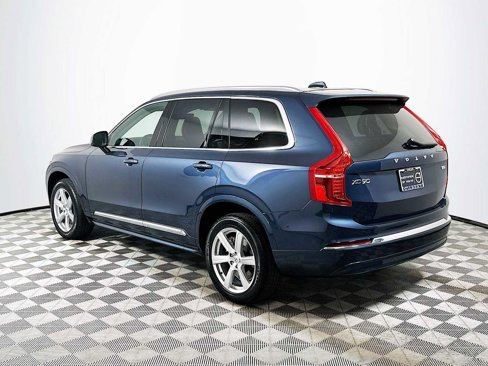 Certified 2024 Volvo XC90 B5 Core image 5