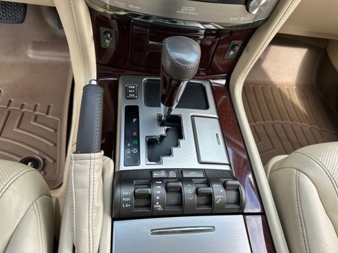 Used 2014 Lexus LX 570 4WD image 14