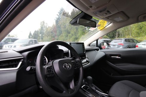 Used 2020 Toyota Corolla LE image 13