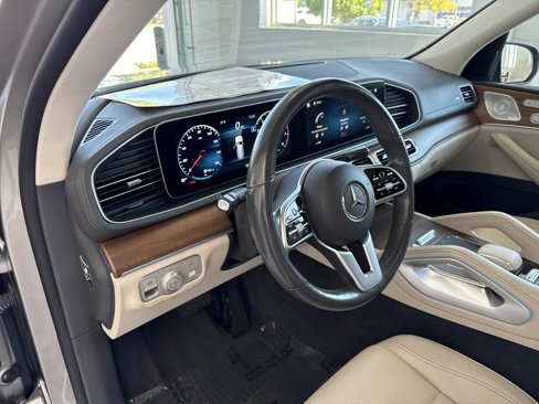 Used 2020 Mercedes-Benz GLS 450 4MATIC image 23